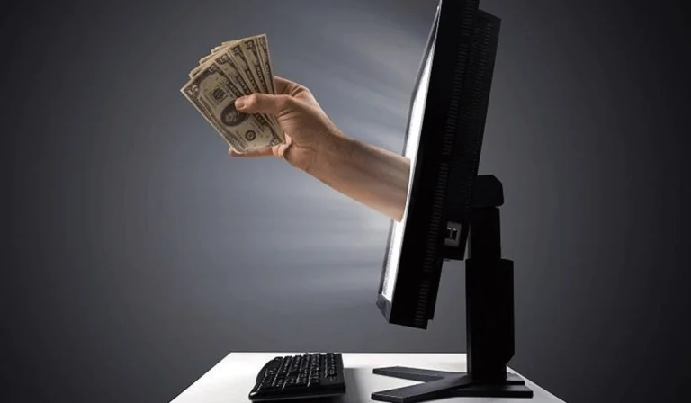 Waspada! 4 Cara Ampuh Menghindari Penipuan Berkedok Pinjol